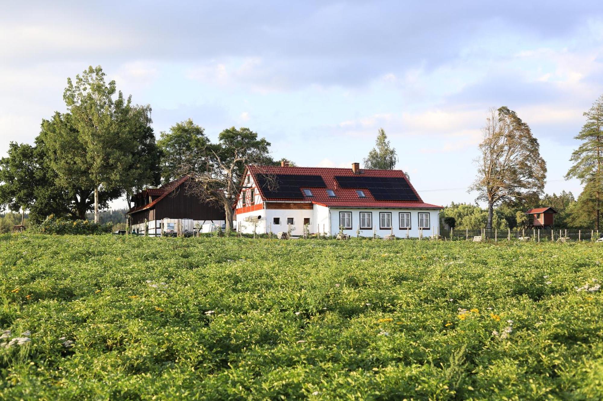Penzion Na Gruntu Lipná Exteriér fotografie